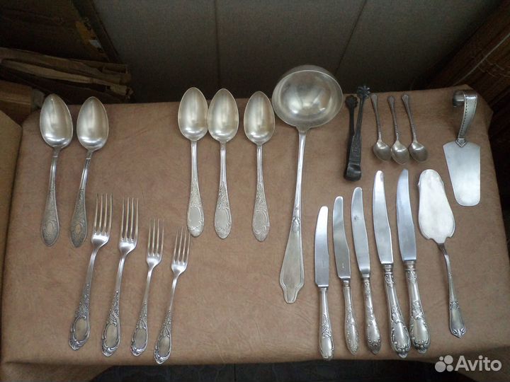 Столовые приборы вилки ложки ножи мельхиор СССР