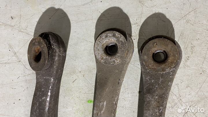 Рычаг задний нижний левый Mercedes Benz W211