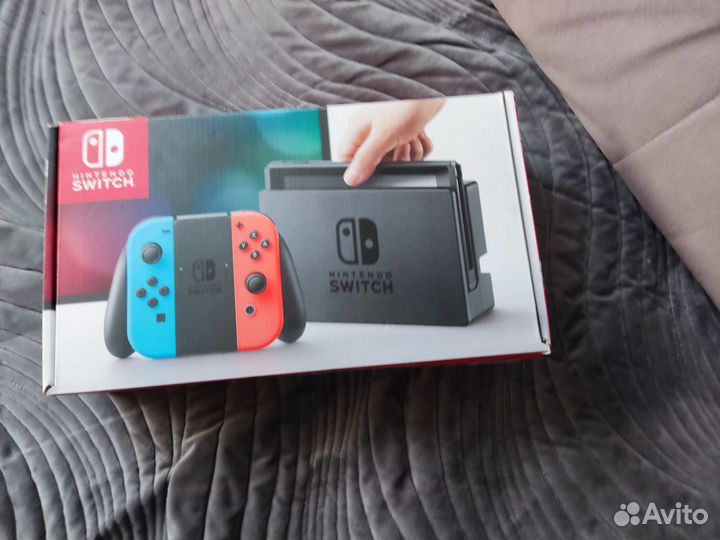 Nintendo switch с игрой (торг)