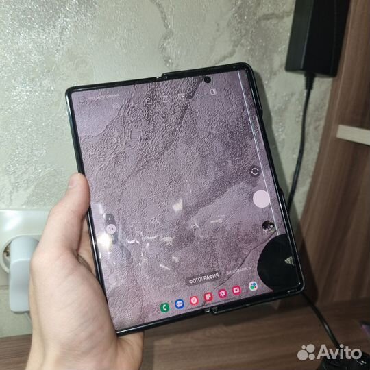 Samsung Galaxy Z Fold2, 12/256 ГБ