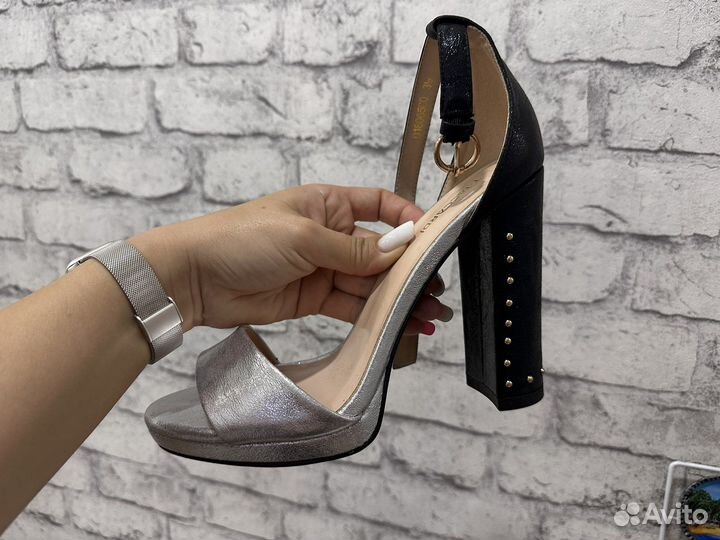 Босоножки kari