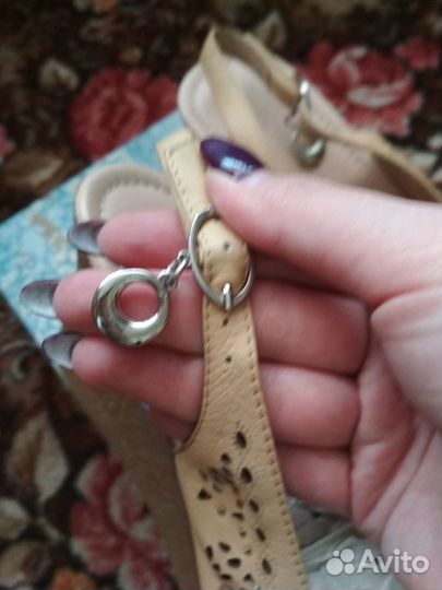 Босоножки 35 новые