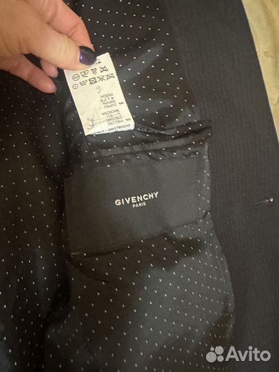 Костюм мужской Givenchy