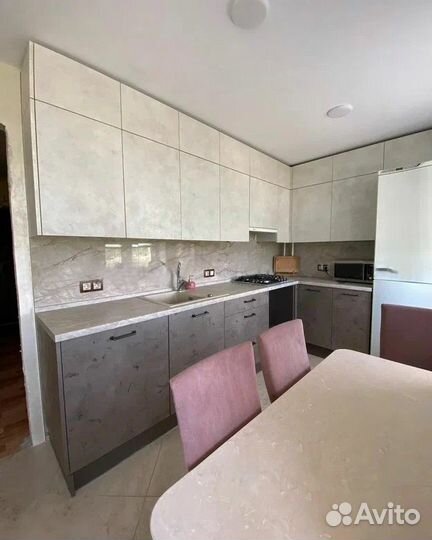 Кухонный гарнитур без ручек CN:026615