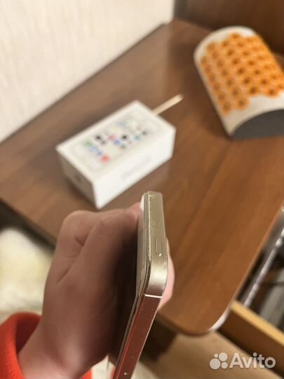 iPhone 5S, 16 ГБ