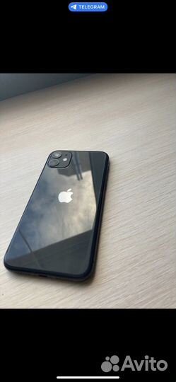 iPhone 11, 64 ГБ