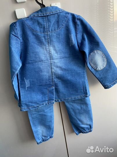 Джинсовый костюм новый 110 см