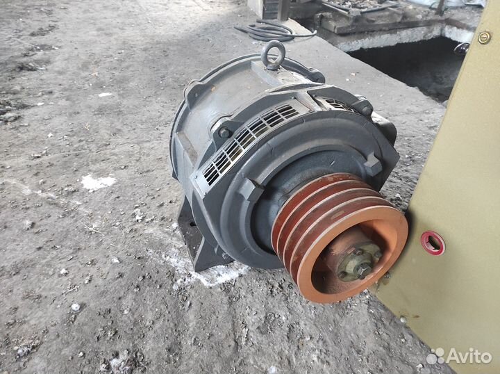 Генератор синхронный есс5 – 81 - 4У2