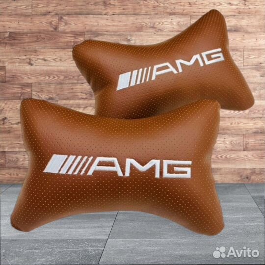Подушки Mercedes AMG коричневые с логотипом
