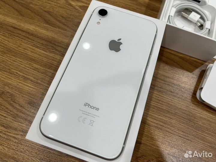 iPhone Xr, 64 ГБ