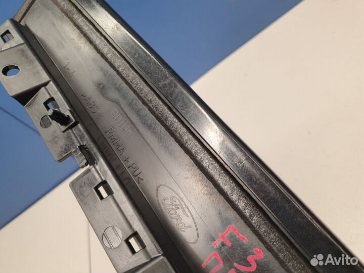 Накладка рамки двери передней правой Ford Focus 3 2011-2019