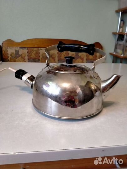 Чайник электрический из нержавеющей стали
