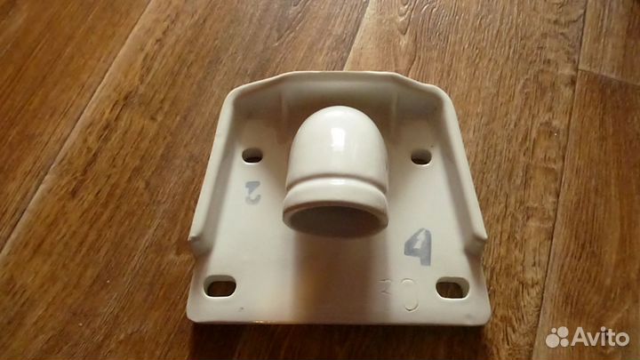 Площадка для сливного бачка