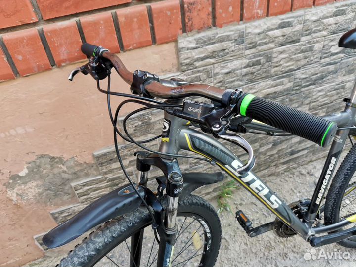 Stels navigator 900