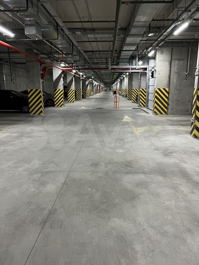 Машиноместо, 13 м²