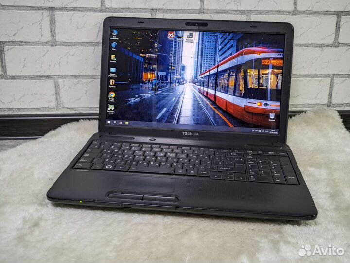 Toshiba / Core2Duo T5670 / 4GB / SSD +HDD