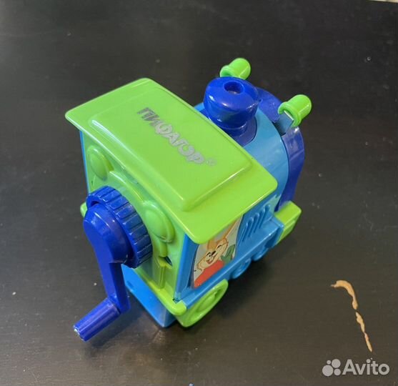 Точилка для карандашей механическая