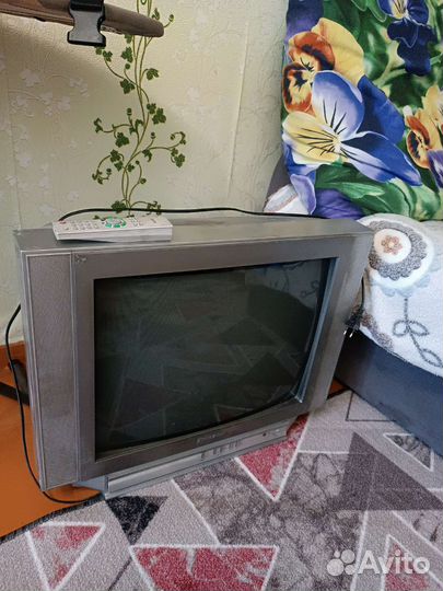Телевизор полностью рабочий