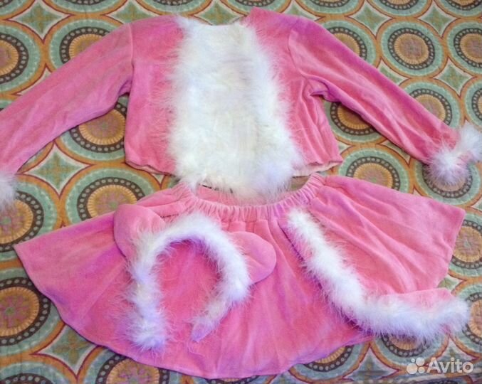 Карнавальные костюмы и парики