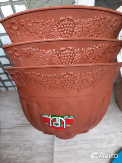 Кашпо для цветов,уголком