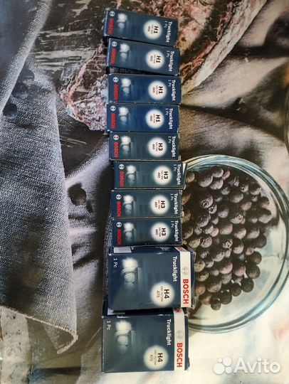 Лампа автомобильная h4