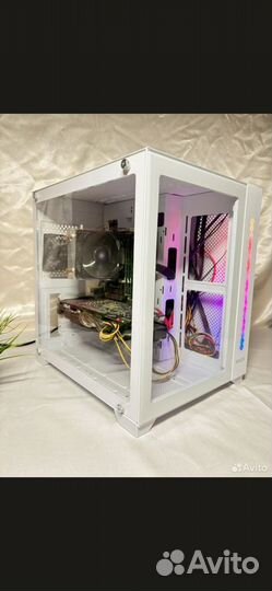 Игровой компьютер в сборе