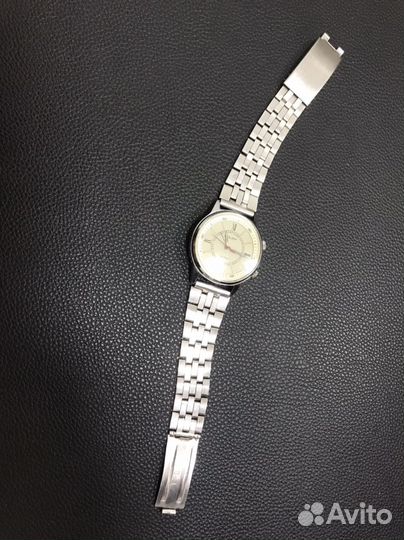 Наручные часы Полёт с будильником