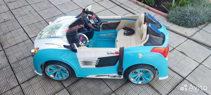Детский автомобиль на аккумуляторе