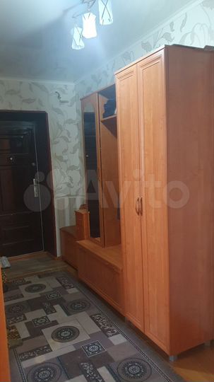 2-к. квартира, 49 м², 1/3 эт.