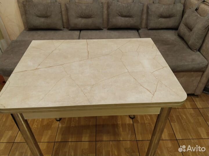 Кухонный стол раскладной