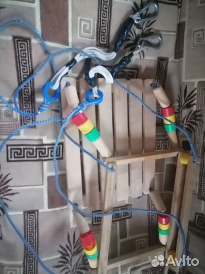 Детская качель подвесная