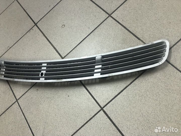 Жабо на капот Mercedes W211