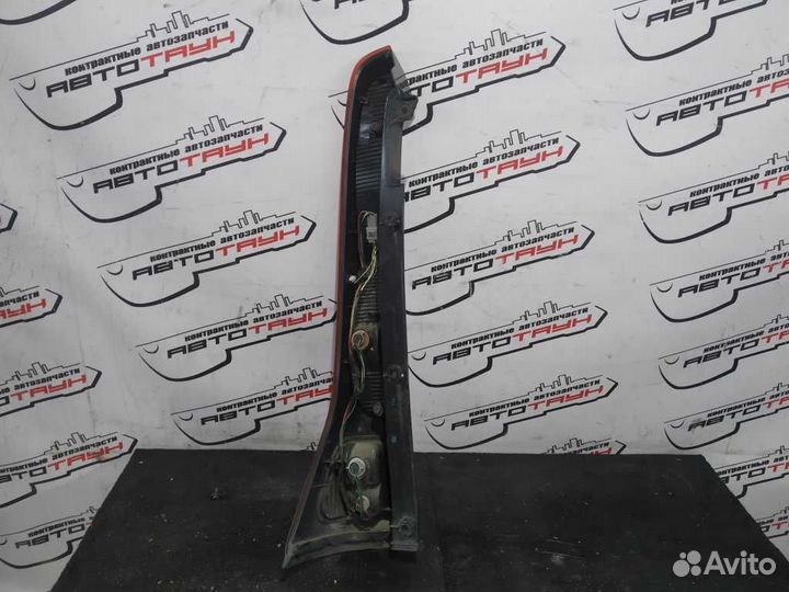 Фонарь nissan suzuki landy serena C25 CC25 CNC25 NC25 SC25 SNC25 D008 красный без накладки правый 26