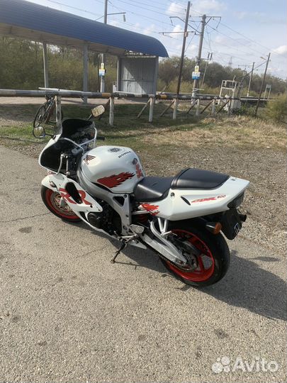 Honda cbr 919 rr