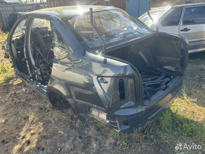 Кузов granta по частям