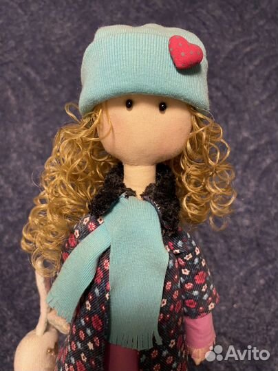 Кукла ручной работы с зайчиком