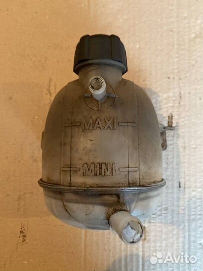 Бачок расширительный Renault Logan