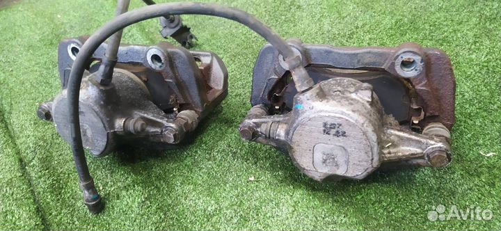 Колодки тормозные передние Mercedes C200 Cgi 204