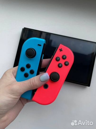 Nintendo switch Oled 64 Гб, неоновый синий/красный