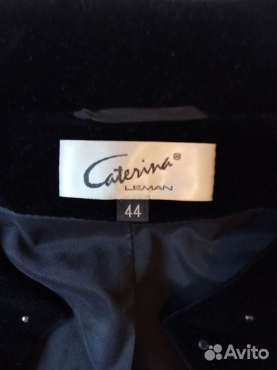 Костюм женский