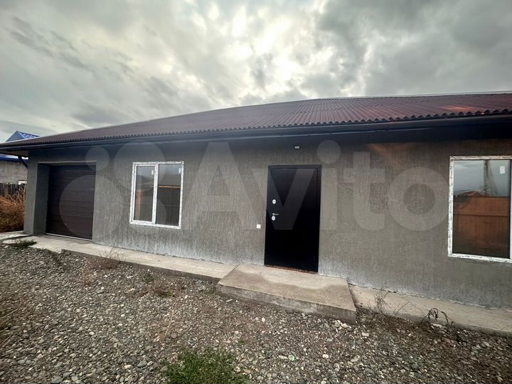 Дом 121,9 м² на участке 10,1 сот.