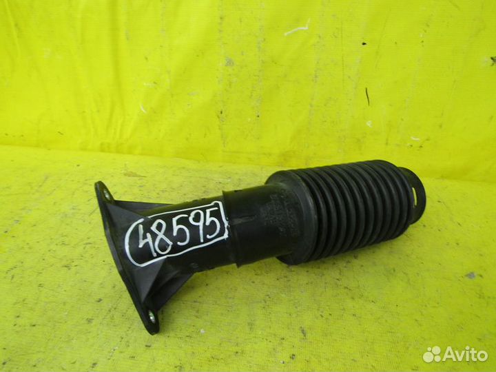 Воздухозаборник Mazda 3 (BL) 09-13г 48595