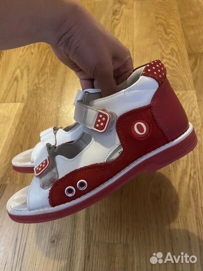 Сандали для девочки