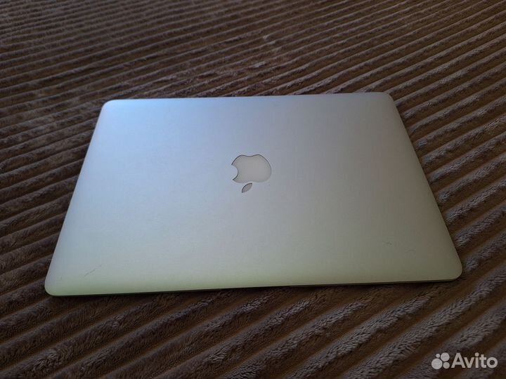 Macbook air 13 i5/4/250