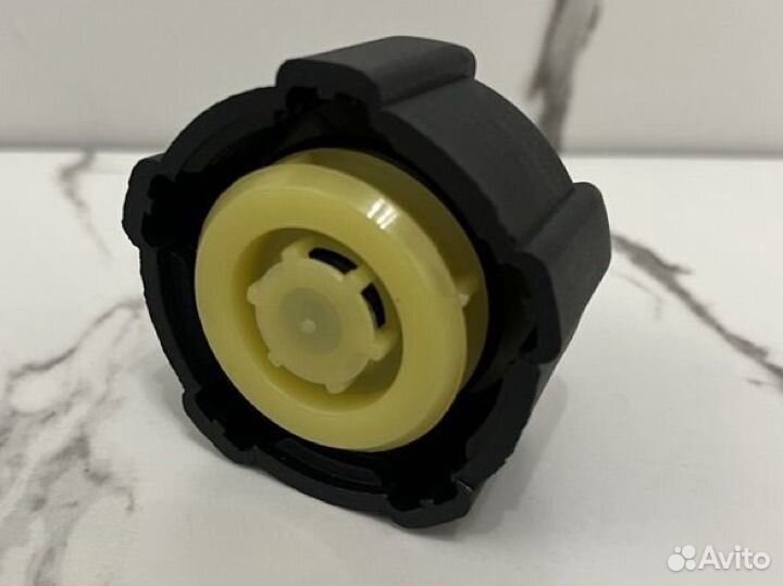 Крышка антифриза Renault Logan Sandero Largus