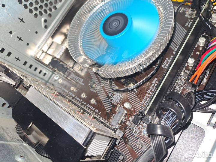 AM4/4Ядра/8GB-DDR4/GT640(2GB)