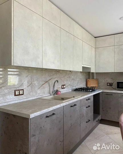 Кухонный гарнитур без ручек CN:024069