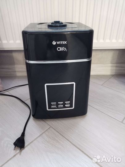 Увлажнитель-ионизатор Vitek 1764 вк