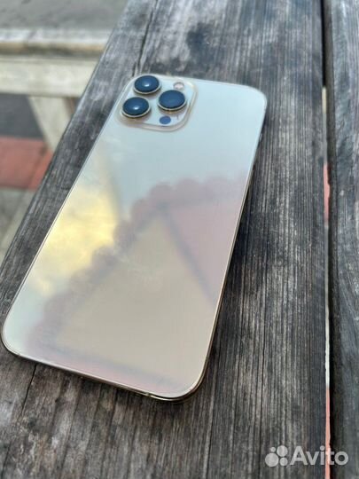 iPhone 13 pro max 256gb gold
