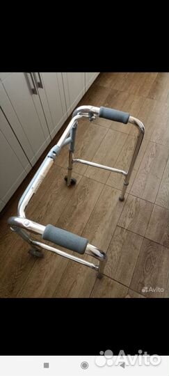 Ходунки на колёсах